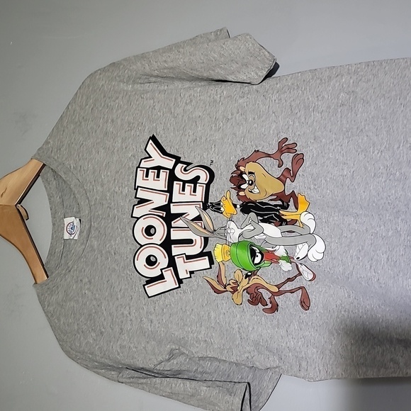Looney Tunes Bugs Bunny Unisex Graphic T-Shirt - Picture 2 of 5